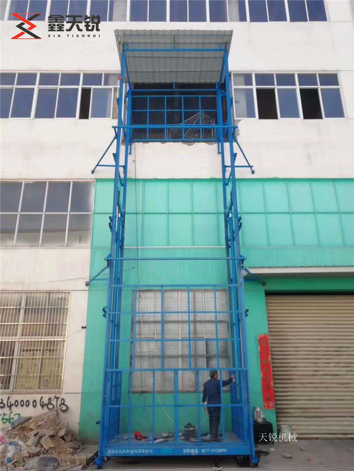 天津室外导轨式升降机